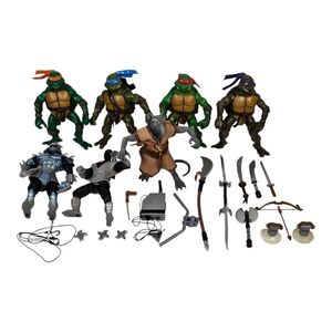 Lot of Teenage Mutant Ninja Turtles 2002 Mirage Studios TMNT‎ Shredder w/Weapons